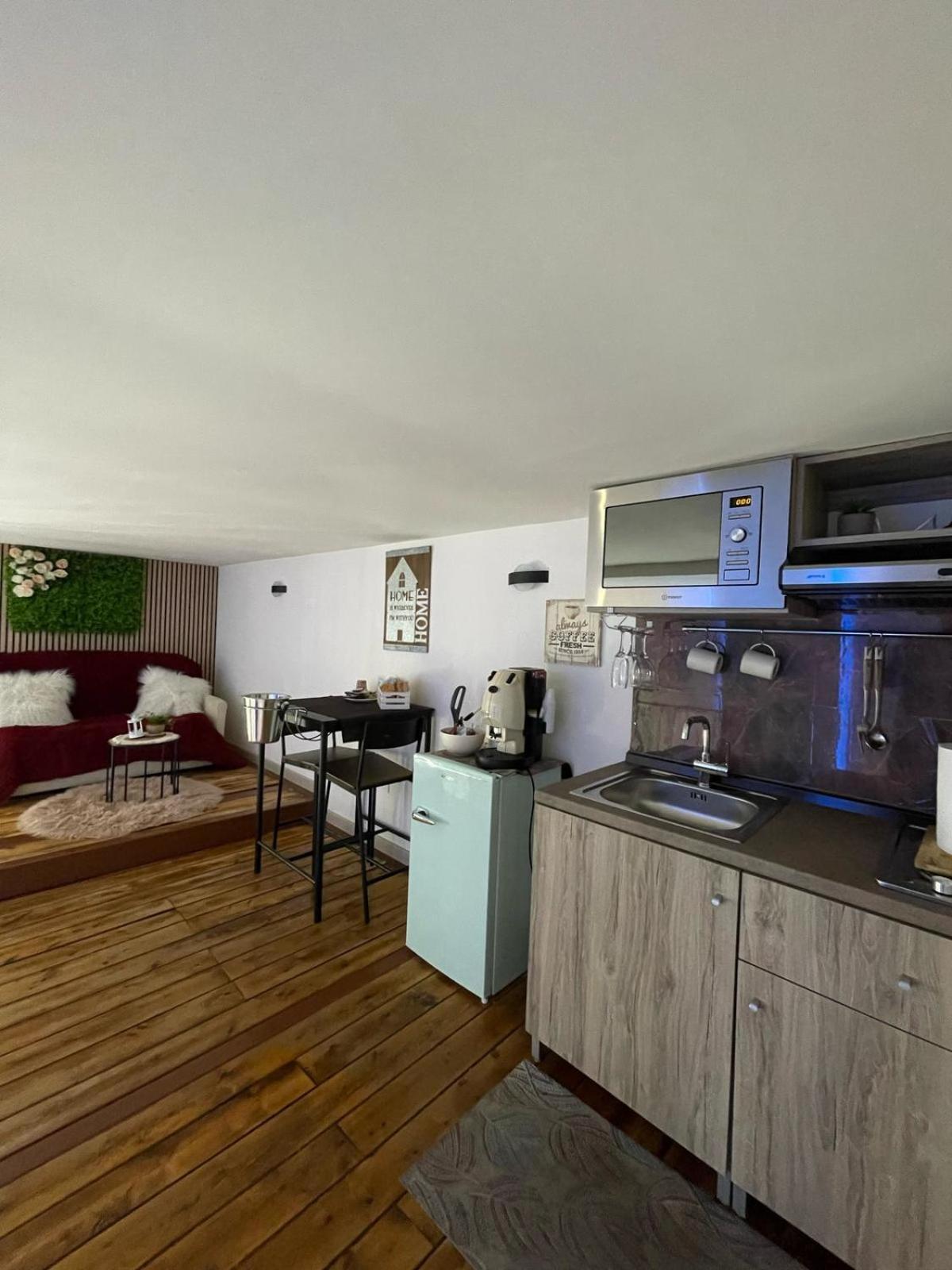 Charm E Chic Apartment Naples Exterior photo